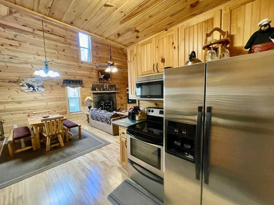2 Bed Cabin Hot Tub Close To Helen #16 Luaran gambar