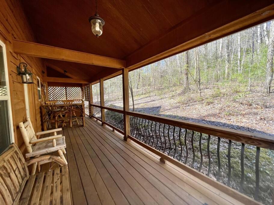 2 Bed Cabin Hot Tub Close To Helen #16 Luaran gambar