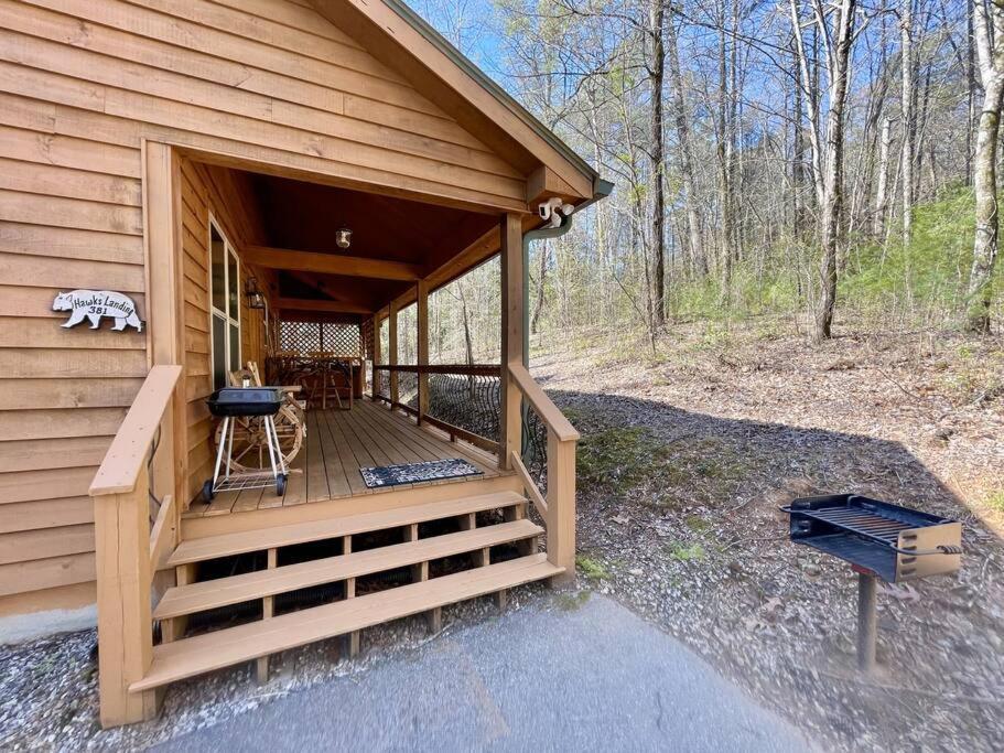 2 Bed Cabin Hot Tub Close To Helen #16 Luaran gambar