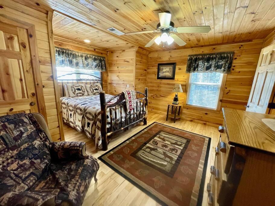 2 Bed Cabin Hot Tub Close To Helen #16 Luaran gambar