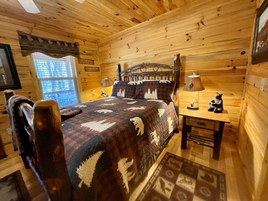2 Bed Cabin Hot Tub Close To Helen #16 Luaran gambar
